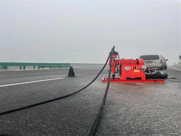 江油马路路基路面开裂下沉注浆加固灌浆